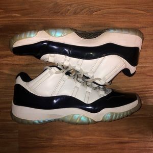 Jordan 11 Retro Low Emerald